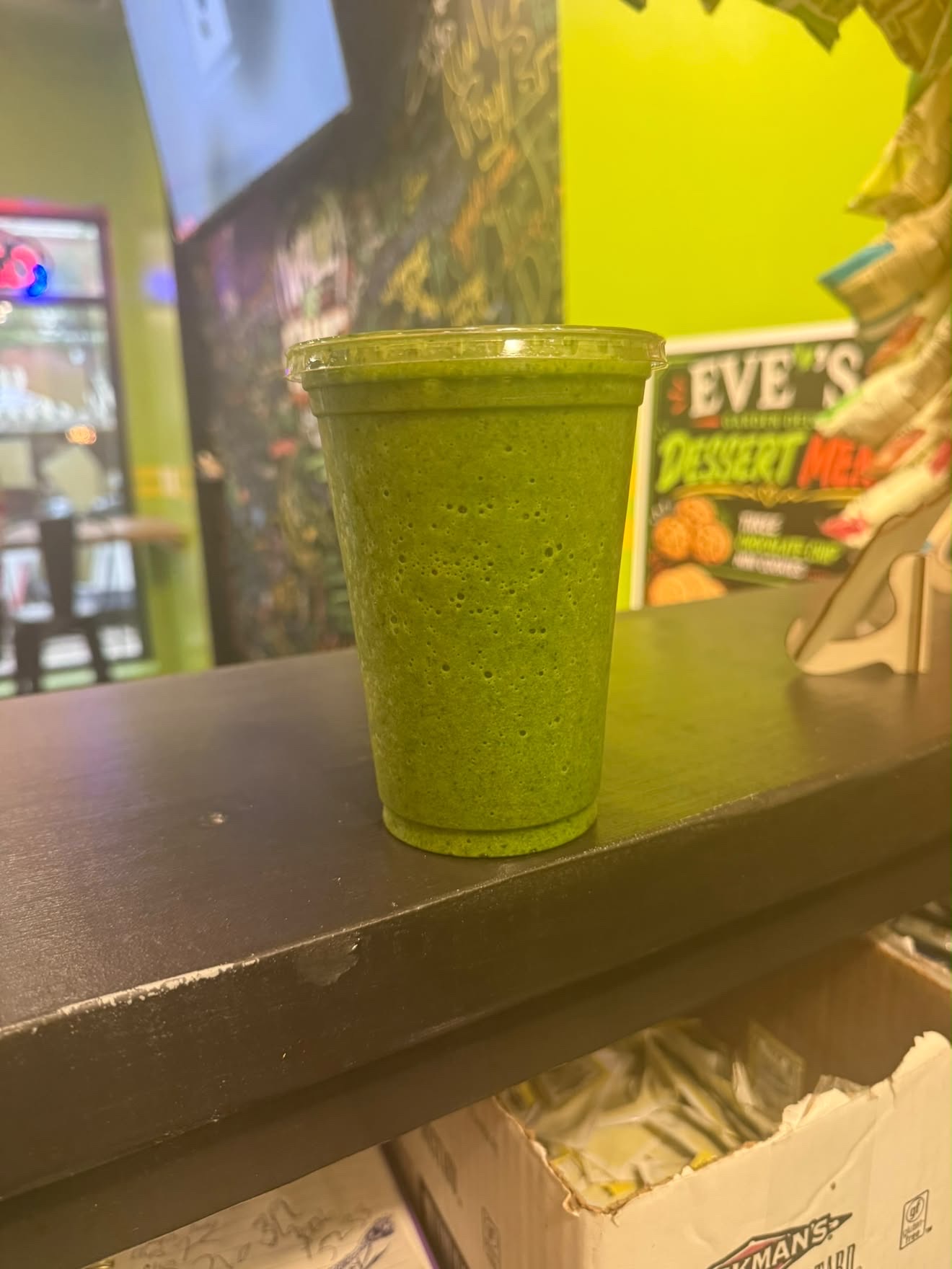 Eve's Garden Deli fresh green spinach smoothie build your own